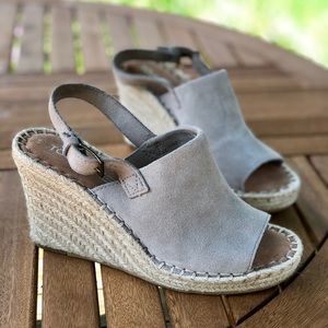 TOMS Monica Suede Wedge in Desert Taupe